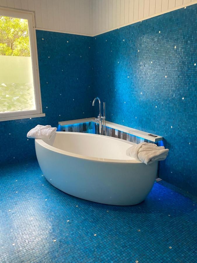 Les Genebruyeres - L'Histoire D'Un Reve Bed & Breakfast Aubigny-sur-Nère Dış mekan fotoğraf